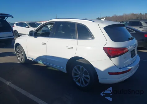 2015 Audi Q5 2.0T Premium z USA, uszkodzony, nr VIN WA1CFAFP6FA038500